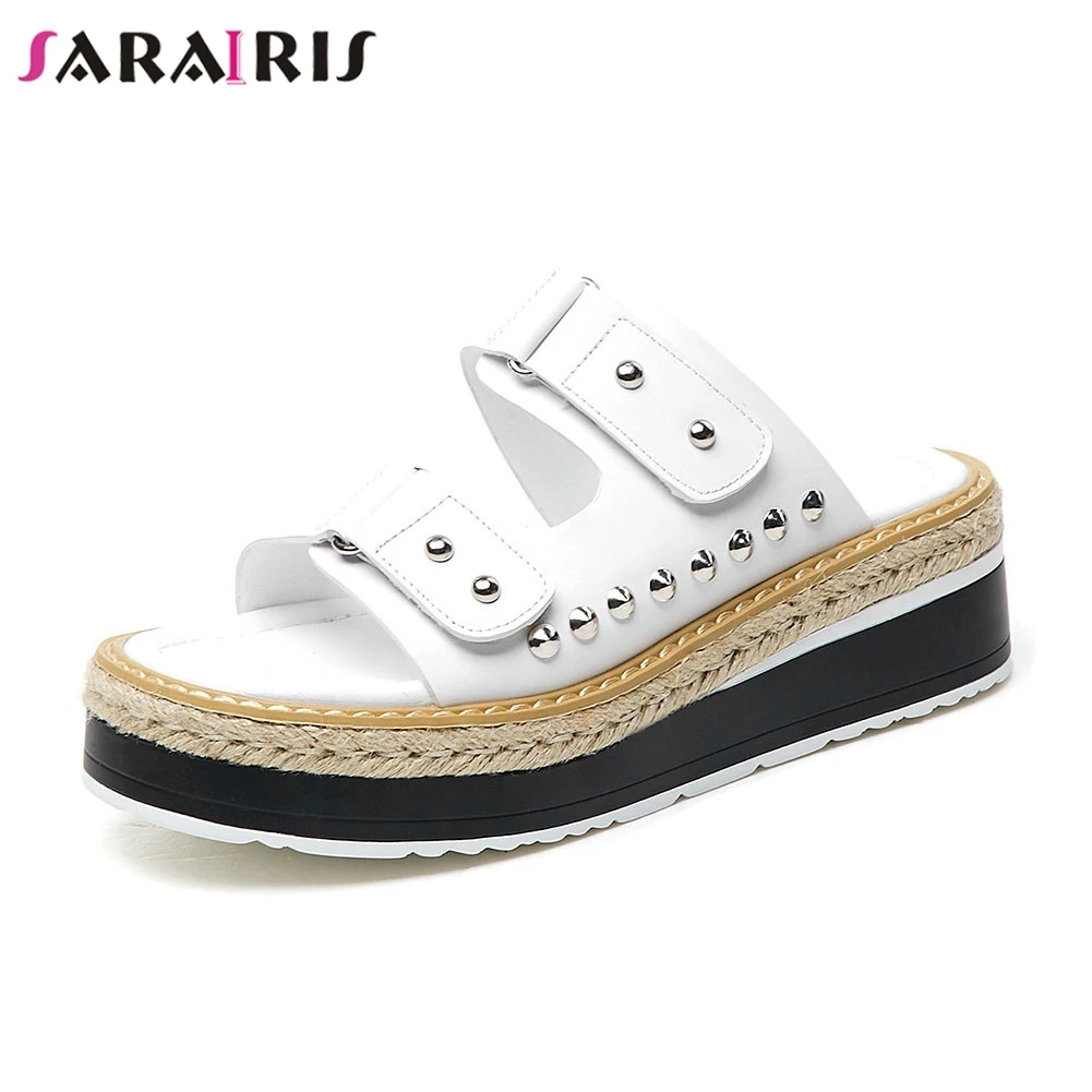 SARAIRIS Brand New women's Genuine Leather Rivet Ladies Wedges High Heels Platform Shoes Woman Casual Soft Summer Slippers
SARAIRIS Brand New women's Genuine Leather Rivet Ladies Wedges High Heels Platform Shoes Woman Casual Soft Summer Slippers