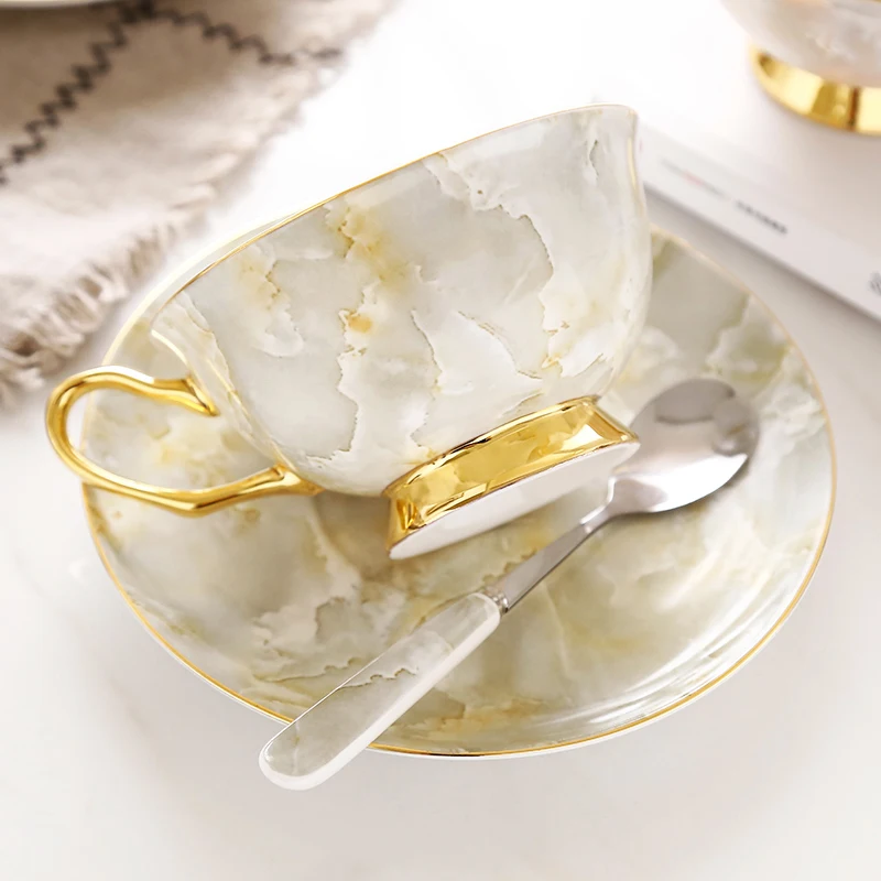 Europe High-grade Bone China Coffee Cup and Saucers Bohemian Coffee Cup Tea Cups Set British flower tea cup gift set
Europe High-grade Bone China Coffee Cup and Saucers Bohemian Coffee Cup Tea Cups Set British flower tea cup gift set
