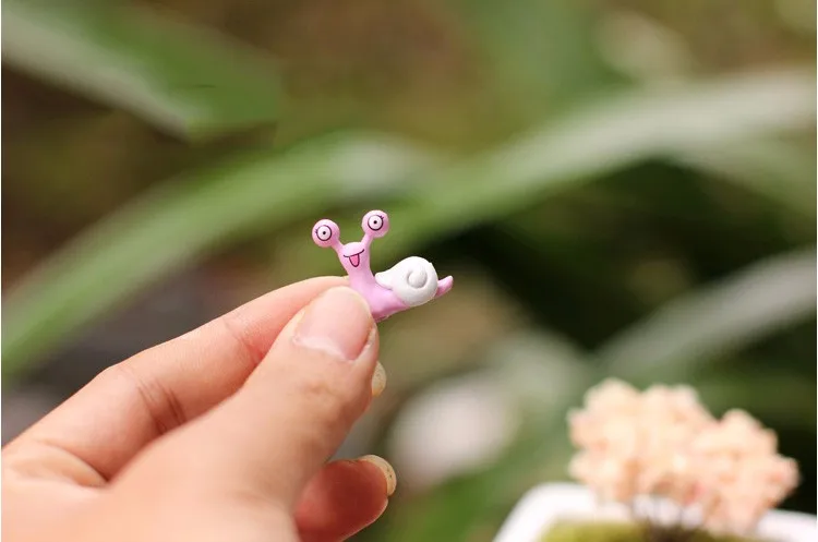 BAIUFOR Mini Animals Miniature Fairy Garden Miniaturas Micro Moss Landscape diy Terrarium Accessories Figurines for Home Decor BAIUFOR Mini Animals Miniature Fairy Garden Miniaturas Micro Moss Landscape diy Terrarium Accessories Figurines for Home Decor