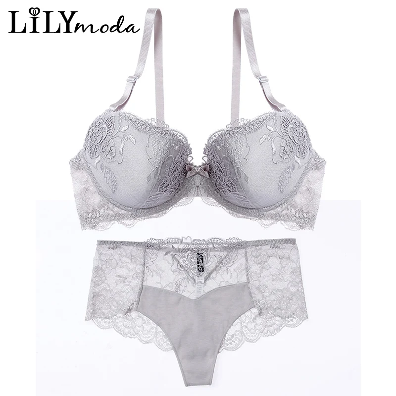 2018 Women Summer Thin Bra Brief Sets Sexy Embroidery Lace Female Brassiere Lingerie Transparent Seamless Panties Underwear Set
2018 Women Summer Thin Bra Brief Sets Sexy Embroidery Lace Female Brassiere Lingerie Transparent Seamless Panties Underwear Set