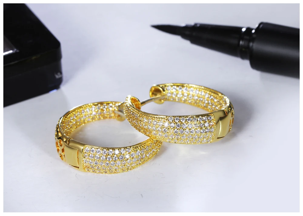 gold hoop earrings 05
