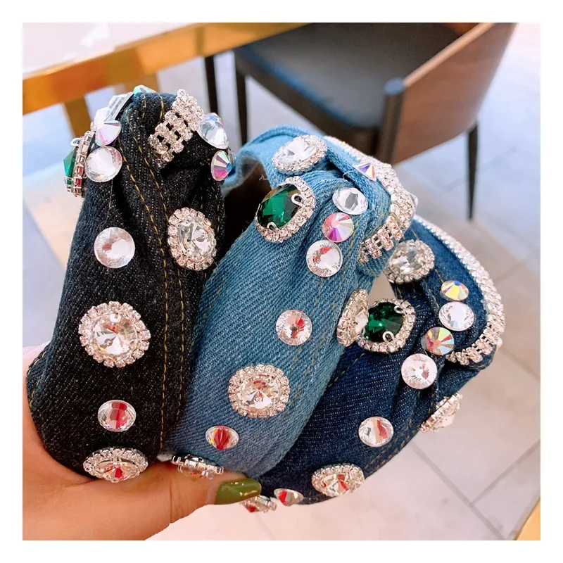 Luxury Diamond Headband Retro Denim Rhinestone Gemstone Knot Women Hairbands Bling Bling Show Crown Tiara
Luxury Diamond Headband Retro Denim Rhinestone Gemstone Knot Women Hairbands Bling Bling Show Crown Tiara