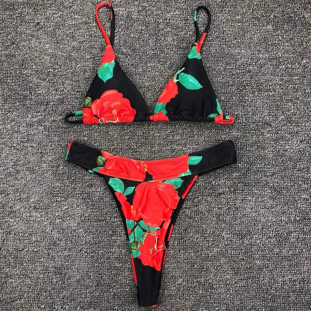 Women Casual V-Neck Spaghetti Strap Print Two Piece Wire Free Beach, Swimming Pool Bikini Summer Set Swimwear
Women Casual V-Neck Spaghetti Strap Print Two Piece Wire Free Beach, Swimming Pool Bikini Summer Set Swimwear