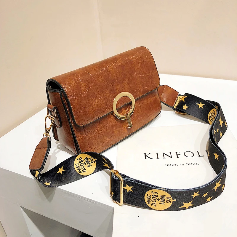 Jelly bag 2019 Fashion New High Quality Women's Designer Handbag Cute Girl Lock Chain Shoulder Messenger bags bolsa feminina
Jelly bag 2019 Fashion New High Quality Women's Designer Handbag Cute Girl Lock Chain Shoulder Messenger bags bolsa feminina