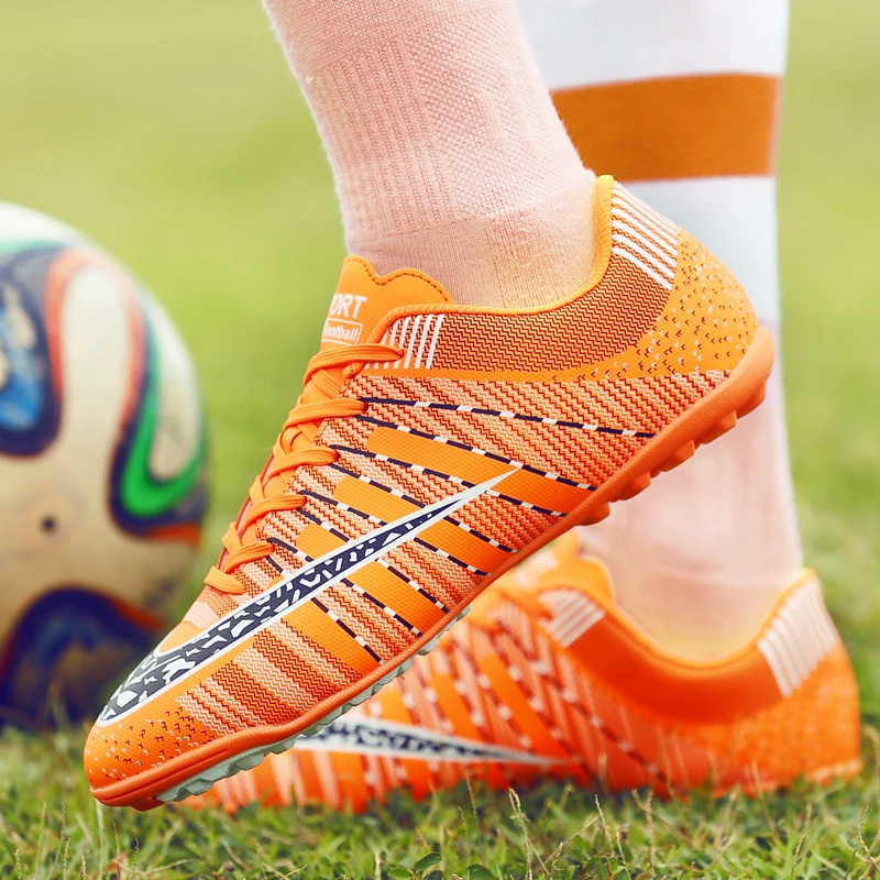 Men's futzalki football shoes sneakers indoor turf superfly futsal 2017 original football boots ankle high soccer boots cleats
Men's futzalki football shoes sneakers indoor turf superfly futsal 2017 original football boots ankle high soccer boots cleats