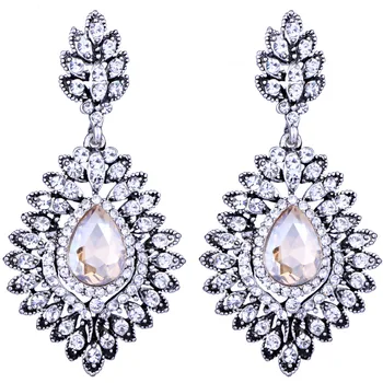 Vintage Silver Plated Water Drop Crystal Earrings Classic Women Wedding Party Dangle Earrings
Vintage Silver Plated Water Drop Crystal Earrings Classic Women Wedding Party Dangle Earrings