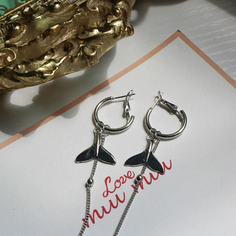 Fashion Whale Tail Hoop Earrings for Women Long Tassle Hoop Earrings Simple Design Hoops 2019 Korean Jewellry Punk Earings Gifts
Fashion Whale Tail Hoop Earrings for Women Long Tassle Hoop Earrings Simple Design Hoops 2019 Korean Jewellry Punk Earings Gifts