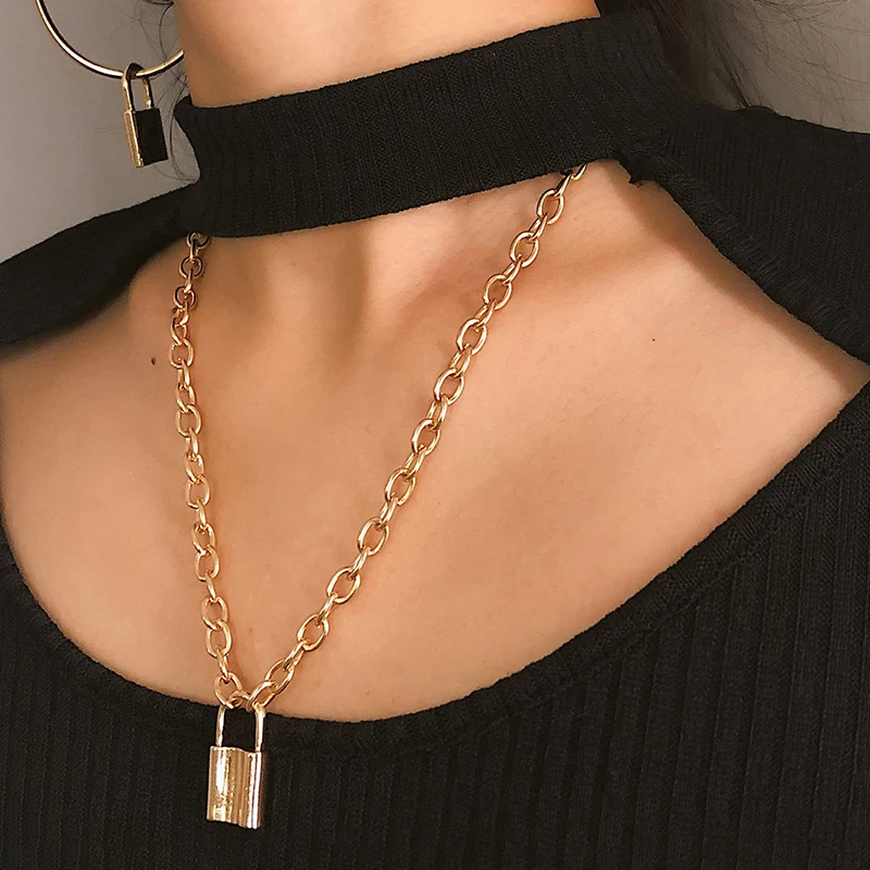 Punk Vintage Square Lock Pendant Necklaces For Women Friendship Gifts Simple Design Gold Silver Color Chain Alloy Pendant Neck
Punk Vintage Square Lock Pendant Necklaces For Women Friendship Gifts Simple Design Gold Silver Color Chain Alloy Pendant Neck