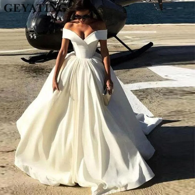 New Arrival 2019 Off Shoulder White Satin Wedding Dress Ball Gown African Brides Dresses Sweep train Simple Arabic Wedding Gown
New Arrival 2019 Off Shoulder White Satin Wedding Dress Ball Gown African Brides Dresses Sweep train Simple Arabic Wedding Gown