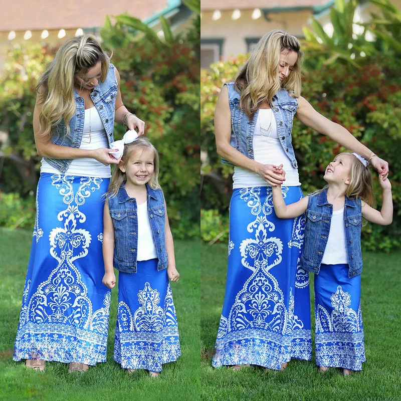 Mother and Daughter Casual Midi Boho Floral Maxi Skirts Ethnic Style Totems Printed Mommy and Me Matching Outfits
Mother and Daughter Casual Midi Boho Floral Maxi Skirts Ethnic Style Totems Printed Mommy and Me Matching Outfits