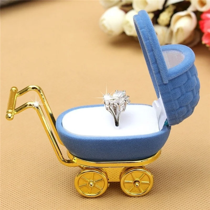 1Pcs New Velvet Stroller Ring Box Jewellery Organiser Case Holder Display Storage Gift Box Jewellery Accessories
1Pcs New Velvet Stroller Ring Box Jewellery Organiser Case Holder Display Storage Gift Box Jewellery Accessories