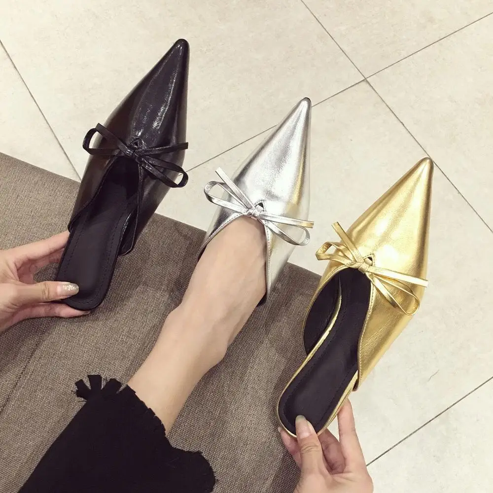 Silver Gold Patent Leather Women Slippers Sexy Pointed Toe Bowtie Thin Low Heels Mules Female Outdoor Slippers Shoes Woman Slide
Silver Gold Patent Leather Women Slippers Sexy Pointed Toe Bowtie Thin Low Heels Mules Female Outdoor Slippers Shoes Woman Slide