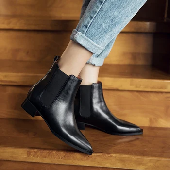 Women's genuine leather slip-on flats Chelsea boots leisure comfortable short booties high Motorcycle boots warm plush shoes hot
Women's genuine leather slip-on flats Chelsea boots leisure comfortable short booties high Motorcycle boots warm plush shoes hot