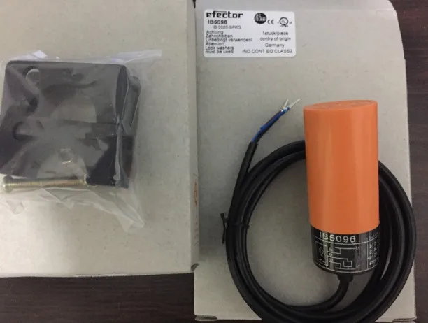 FREE SHIPPING 100% NEW IB0004 IB0026 IB0017 IB0027 IB5096 Proximity Switch Sensor
FREE SHIPPING 100% NEW IB0004 IB0026 IB0017 IB0027 IB5096 Proximity Switch Sensor