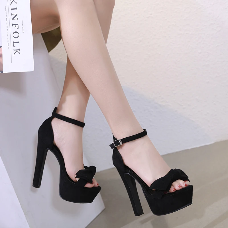 Summer Bow open toe high heel Women Sandals Sexy Thin High Heel Sandalie Female Wedding Shoes size34-40
Summer Bow open toe high heel Women Sandals Sexy Thin High Heel Sandalie Female Wedding Shoes size34-40