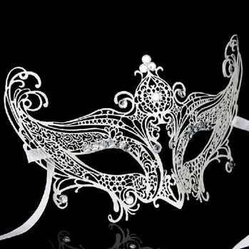 Classic Venice Masquerade Masks Pierced Metal Party Masks Rhinestone Women Masks Party Supplies 10pcs/lot SD221
Classic Venice Masquerade Masks Pierced Metal Party Masks Rhinestone Women Masks Party Supplies 10pcs/lot SD221