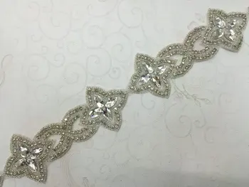 Sparkly iron on or Sewing on shoes rhinestone flower applique trims high quality rhinestone DIY accessories on sale
Sparkly iron on or Sewing on shoes rhinestone flower applique trims high quality rhinestone DIY accessories on sale