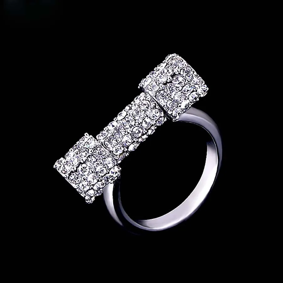 Charm Full Rhinestone Horseshoe Crystal Cuff Rings For Women Retro High Quality Fashion Jewelry Screw Love wedding Rings B0234
Charm Full Rhinestone Horseshoe Crystal Cuff Rings For Women Retro High Quality Fashion Jewelry Screw Love wedding Rings B0234