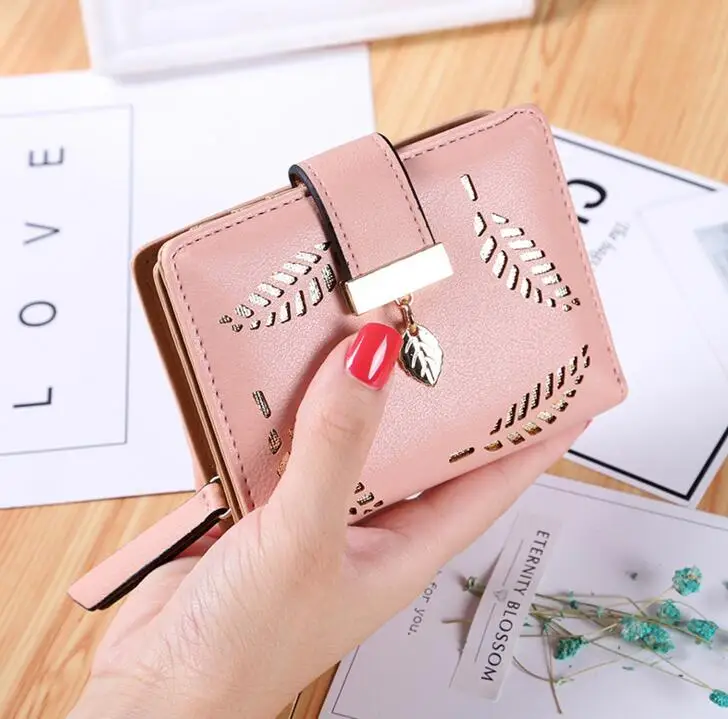 KISUMATER HOT women's short wallets Hollow Bag female brand small purse designer Hollow Leaves for credit cards Free Shipping
KISUMATER HOT women's short wallets Hollow Bag female brand small purse designer Hollow Leaves for credit cards Free Shipping