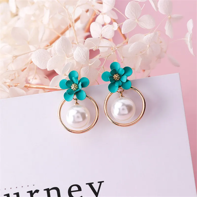 New Spliced Imitate Pearl Earrings for Women Stud Earrings 2019 Earings Fashion Jewelry Anniversary Birthday Gifts CEL3026
New Spliced Imitate Pearl Earrings for Women Stud Earrings 2019 Earings Fashion Jewelry Anniversary Birthday Gifts CEL3026