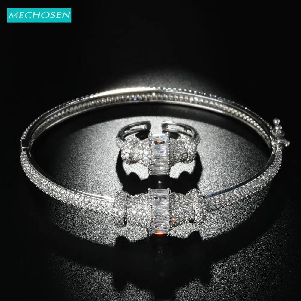 MECHOSEN New Arrival Silver Color Luxury Set Shiny Zircon Copper Bangle Ring Jewelry Women's Banquet Concert Engagement Gift Set
MECHOSEN New Arrival Silver Color Luxury Set Shiny Zircon Copper Bangle Ring Jewelry Women's Banquet Concert Engagement Gift Set