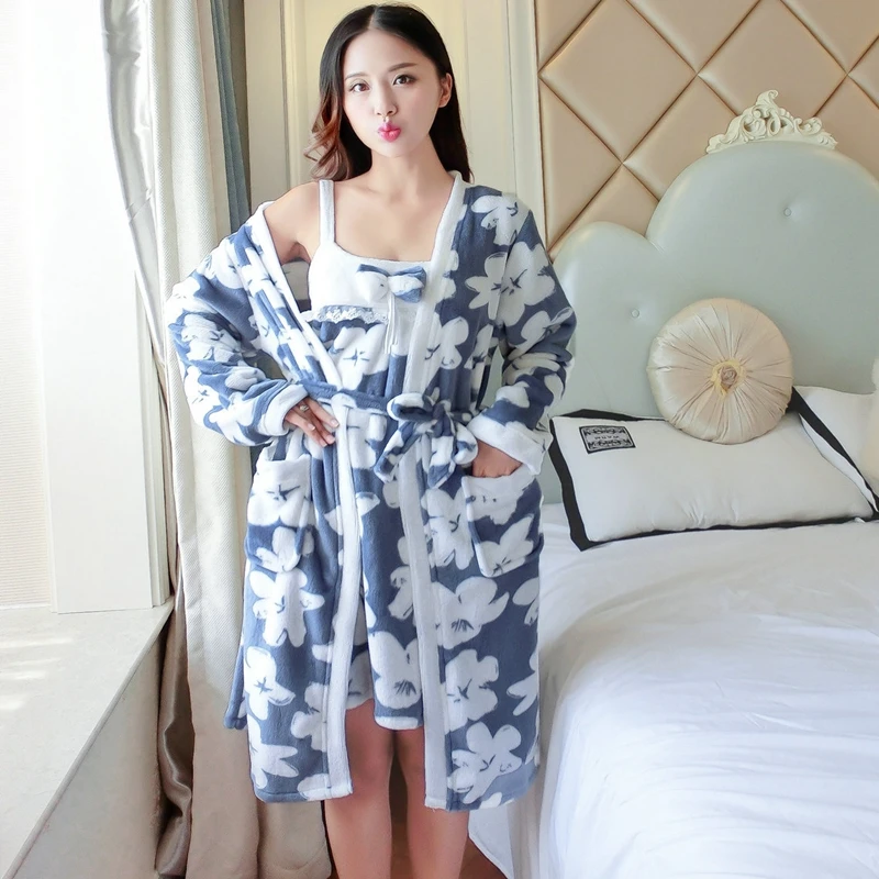 2PCS Sexy Thick Warm Flannel Robes Sets for Women 2018 Winter Coral Velvet Lingerie Night Dress Bathrobe Two Piece Set Nightgown
2PCS Sexy Thick Warm Flannel Robes Sets for Women 2018 Winter Coral Velvet Lingerie Night Dress Bathrobe Two Piece Set Nightgown