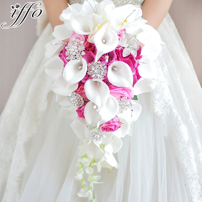 

iffo Simulation roses, calla lilies, diamond-studded flowers, pearls, butterfly bridal bouquet white pink wedding accessories