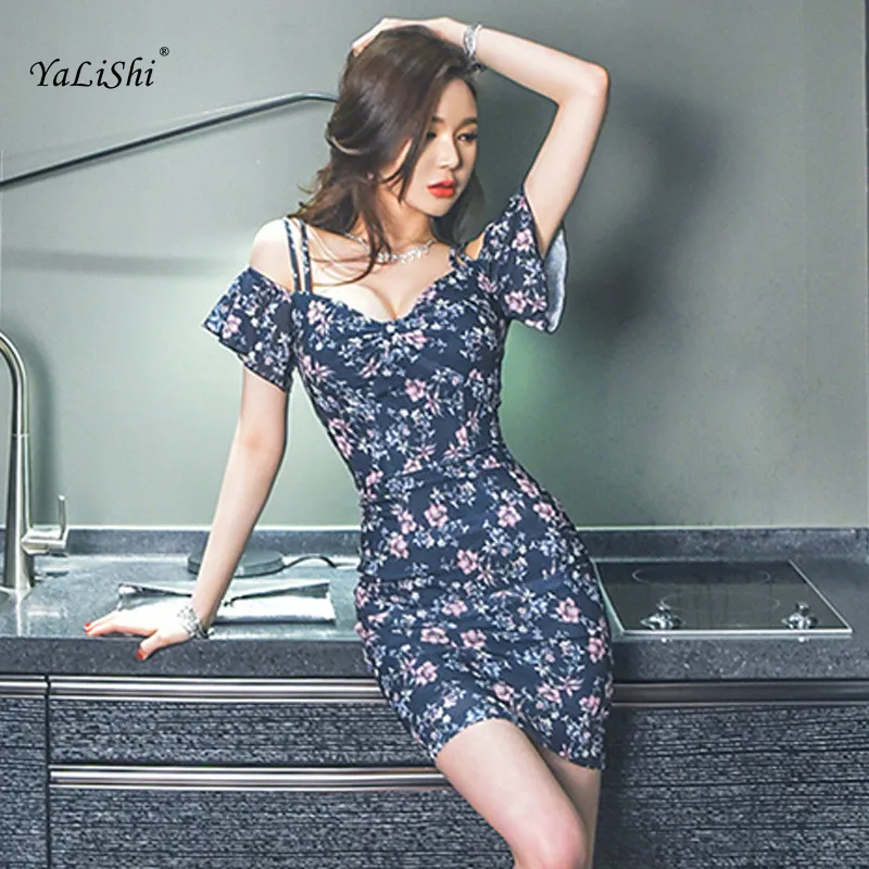 Plus Size Summer Bodycon Bandage Party Dress Women Blue Off the Shoulder Slash Neck Mini Flower Dress Sexy Club Pencil Dress
Plus Size Summer Bodycon Bandage Party Dress Women Blue Off the Shoulder Slash Neck Mini Flower Dress Sexy Club Pencil Dress