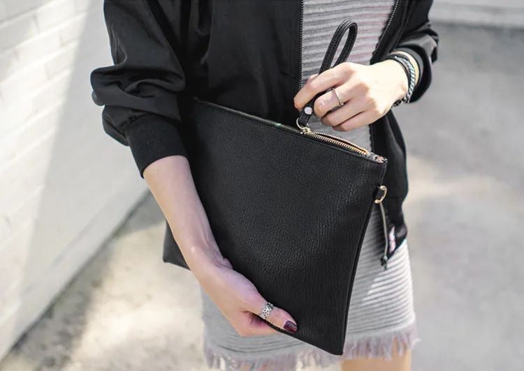 Simple Fashion Women Handbag Solid Color Designer Clutch Bag Leather Envelope Bags Bolsa Feminina Wristlets Bags Women Clutch
Simple Fashion Women Handbag Solid Color Designer Clutch Bag Leather Envelope Bags Bolsa Feminina Wristlets Bags Women Clutch