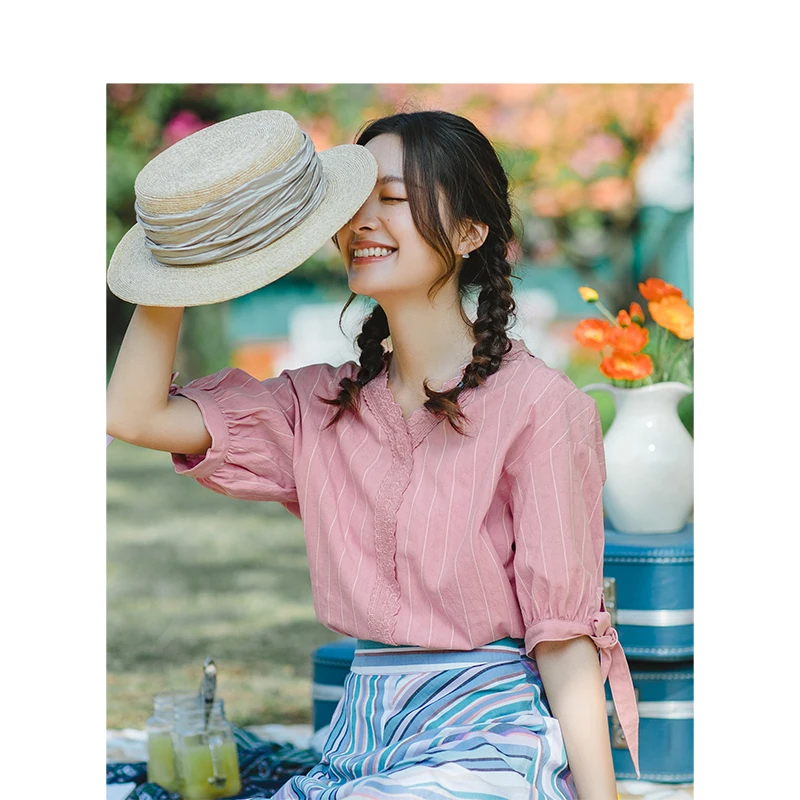 INMAN 2019 Summer New Arrival V-neck Literary Retro Striped Loose All Matched Half Sleeves Women Shirt
INMAN 2019 Summer New Arrival V-neck Literary Retro Striped Loose All Matched Half Sleeves Women Shirt