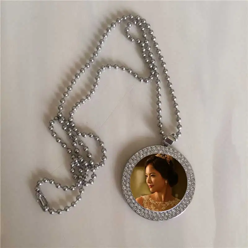 sublimation necklaces pendants for women drill round necklace pendant heart transfer printing diy consumables gifts 15pieces/lot 
sublimation necklaces pendants for women drill round necklace pendant heart transfer printing diy consumables gifts 15pieces/lot