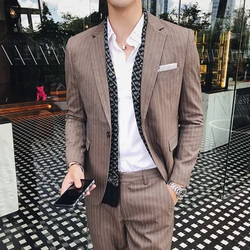 2018 autumn new Korean version of the self-cultivation men's striped suit two-piece groom wedding dress suit tide
2018 autumn new Korean version of the self-cultivation men's striped suit two-piece groom wedding dress suit tide