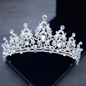 Top Sale Bling Bling Crystal Rhinestone Beaded Bridal Crown New Design Bride's Headpieces 2019 Head Tiaras Accessories For Bride
Top Sale Bling Bling Crystal Rhinestone Beaded Bridal Crown New Design Bride's Headpieces 2019 Head Tiaras Accessories For Bride