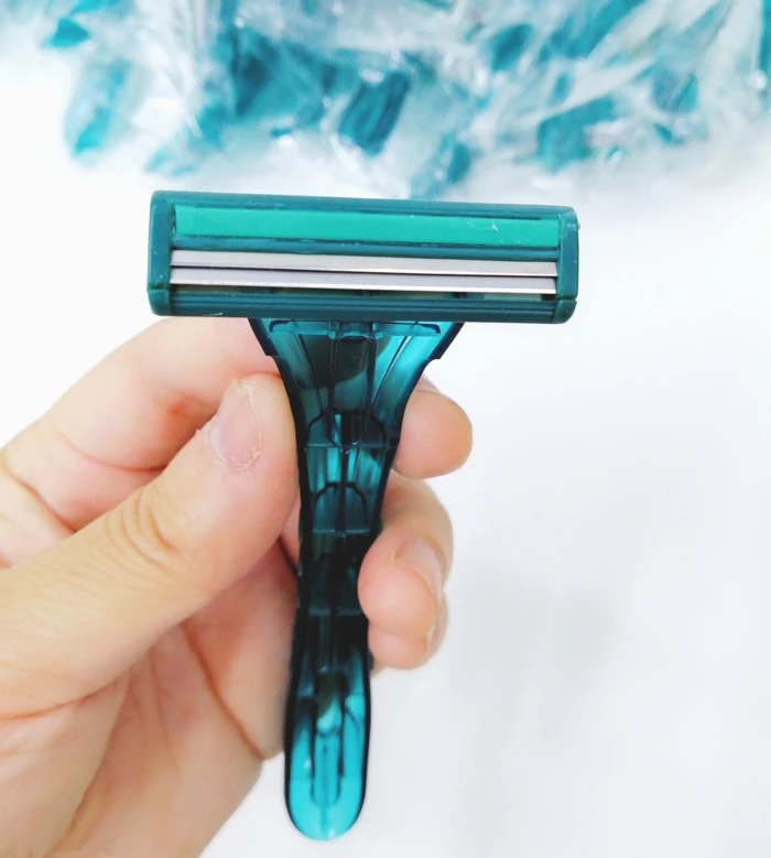 Free Shipping 100piecies/lot New 1piece 2/3 layer Blade Transparent Tattoo Beauty Shaving Disposable Razor Wholesale
Free Shipping 100piecies/lot New 1piece 2/3 layer Blade Transparent Tattoo Beauty Shaving Disposable Razor Wholesale