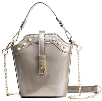 2018 New Fashion Icon Love Patent Leather Rivet Bucket Female Wave Korean Bag Handbags Chic Chain Bag Women Messanger Handbag
2018 New Fashion Icon Love Patent Leather Rivet Bucket Female Wave Korean Bag Handbags Chic Chain Bag Women Messanger Handbag