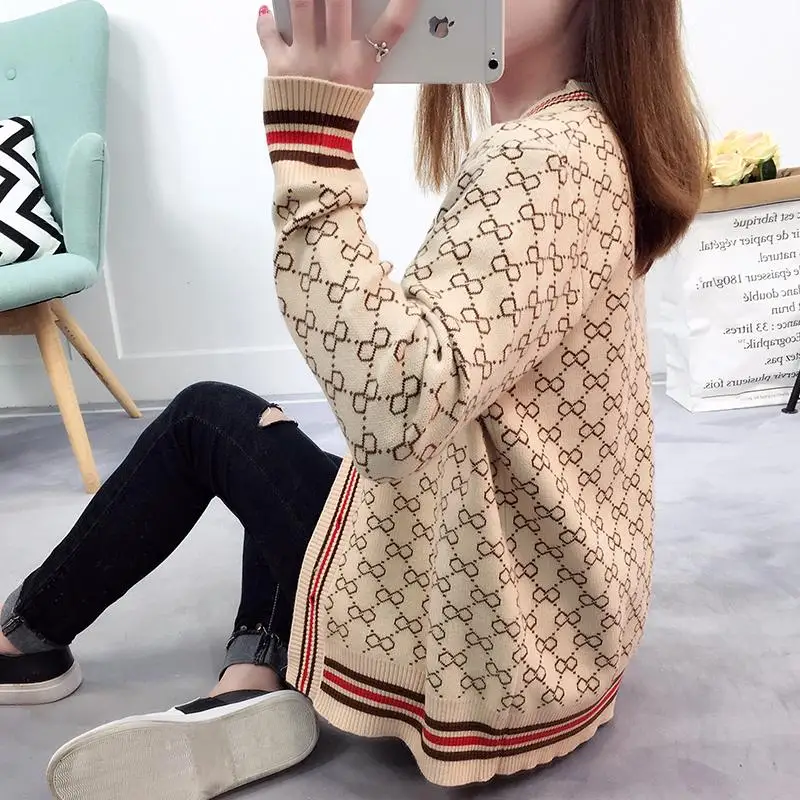 Women Spring Sweater With Buttons Long Sleeve Autumn Knitted Cardigan Ladies Fashion 2018 New Arrival Oversize Cotton Sweaters
Women Spring Sweater With Buttons Long Sleeve Autumn Knitted Cardigan Ladies Fashion 2018 New Arrival Oversize Cotton Sweaters