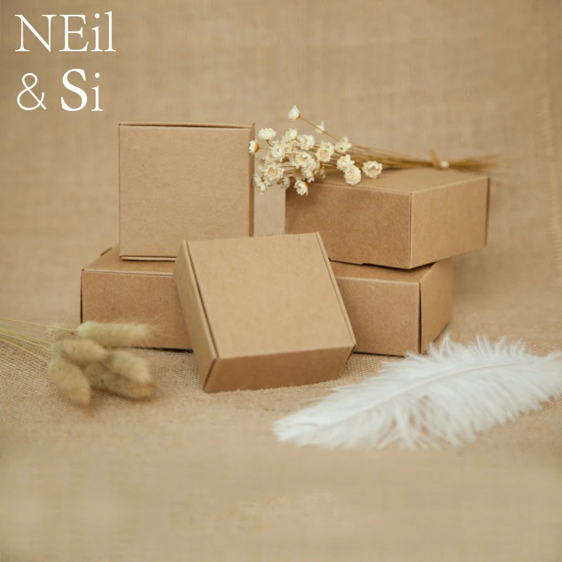 Kraft Paper Gift Package Box Handmade Soap Craft Wedding Party Favor Packaging Vintage White Brown Boxes 50pcs Free Shipping
Kraft Paper Gift Package Box Handmade Soap Craft Wedding Party Favor Packaging Vintage White Brown Boxes 50pcs Free Shipping