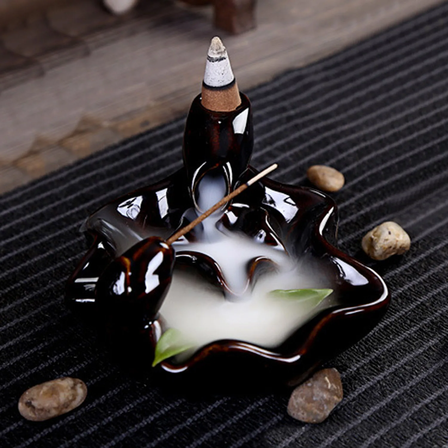 Behogar Ceramic Glaze Backflow Cone Incense Smoke Burner Censer Tower Holder for Home Decoration Relieving Stress Relaxing Mood
Behogar Ceramic Glaze Backflow Cone Incense Smoke Burner Censer Tower Holder for Home Decoration Relieving Stress Relaxing Mood
