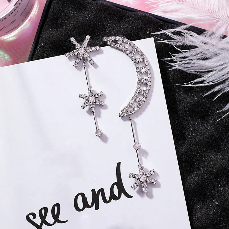 Korea Fashion Women Full Shiny Rhinestone Winter Snowflake Hanging Dangle Elegant Moon Girl Party Jewelry Pendant Christmas Gift
Korea Fashion Women Full Shiny Rhinestone Winter Snowflake Hanging Dangle Elegant Moon Girl Party Jewelry Pendant Christmas Gift