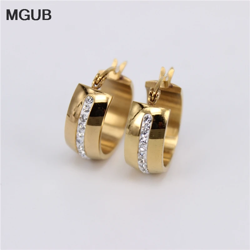 MGUB 2018 Top Earrings With Rhinestone Simple Earrings Circle Gold Color Hoop Earrings For Women Stainless steel jewelry JX15
MGUB 2018 Top Earrings With Rhinestone Simple Earrings Circle Gold Color Hoop Earrings For Women Stainless steel jewelry JX15