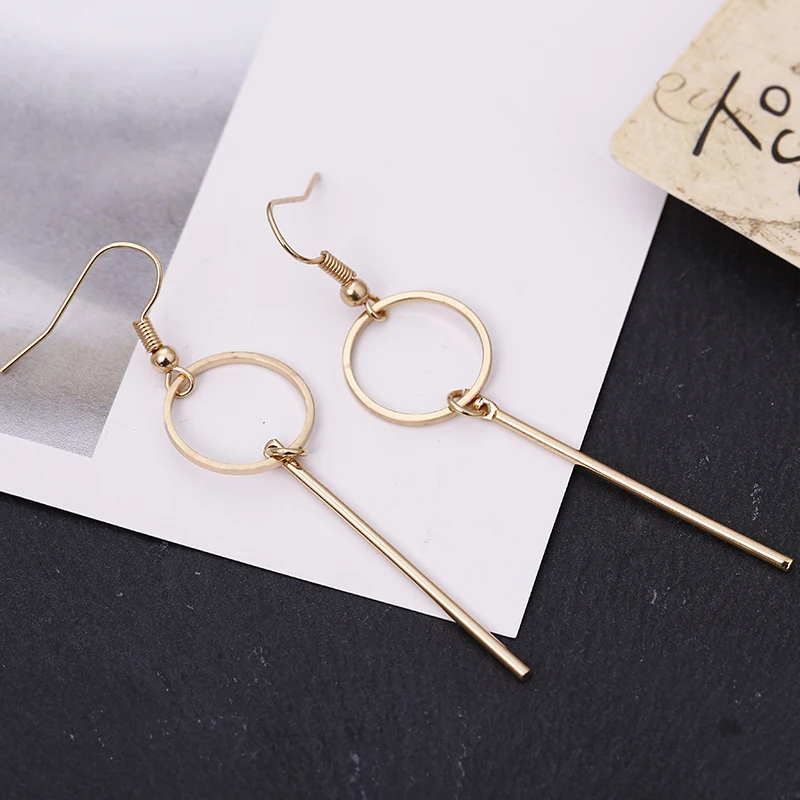 Minimalist in Europe and America to restore ancient ways small pure and fresh and fashionable joker geometric eardrop of round
Minimalist in Europe and America to restore ancient ways small pure and fresh and fashionable joker geometric eardrop of round