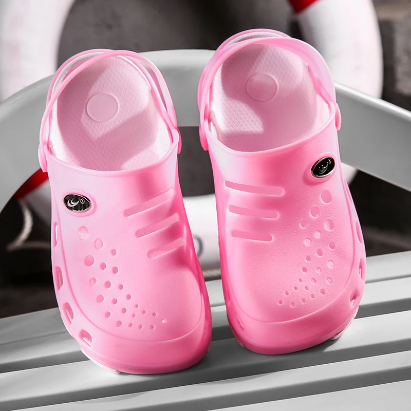 2019 new Women's beach shoes, hole shoes, two wearable ways sandals, slippers, men's shoes, comfortable and breathable
2019 new Women's beach shoes, hole shoes, two wearable ways sandals, slippers, men's shoes, comfortable and breathable