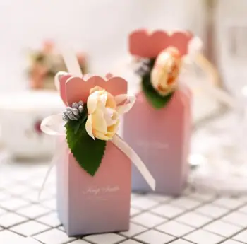 50 Pcs Creative Pink / Red Vase Style Wedding Favors Candy Boxes Party Supplies Gift Box Chocolate Box With Ribbons & Flowers
50 Pcs Creative Pink / Red Vase Style Wedding Favors Candy Boxes Party Supplies Gift Box Chocolate Box With Ribbons & Flowers