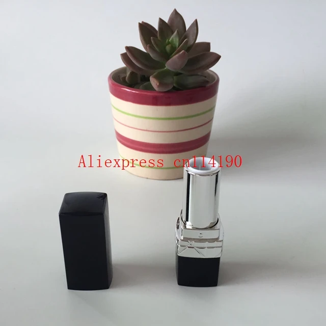 Brand new 200 pcs/lot 5g Elegant Empty Square Lipstick Tube, DIY Lip Balm Bottle,silver Gold Cosmetic Container For Women
Brand new 200 pcs/lot 5g Elegant Empty Square Lipstick Tube, DIY Lip Balm Bottle,silver Gold Cosmetic Container For Women