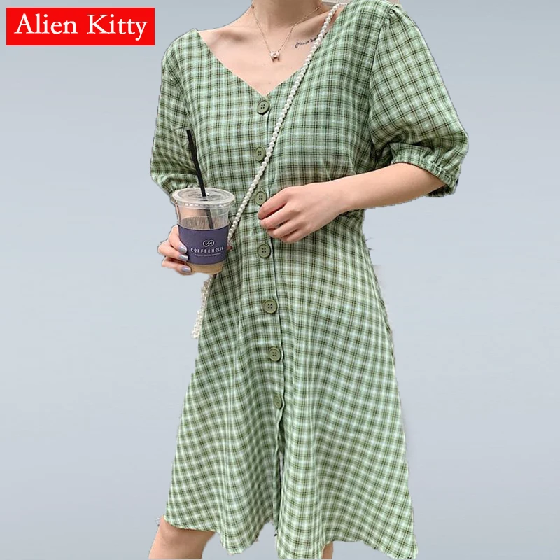 Alien Kitty Casual Sweet Loose Fresh New Design Summer Dresses V-Neck Plaid Short Sleeves Fresh All-Match Single Breasted Dress
Alien Kitty Casual Sweet Loose Fresh New Design Summer Dresses V-Neck Plaid Short Sleeves Fresh All-Match Single Breasted Dress