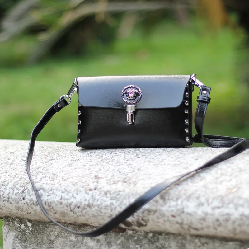2018 Hot Selling Brand Shoulder Bag Crossbody Women Messenger Bag Women Rivet Bag women Bags Leather Handbags party clutch
2018 Hot Selling Brand Shoulder Bag Crossbody Women Messenger Bag Women Rivet Bag women Bags Leather Handbags party clutch