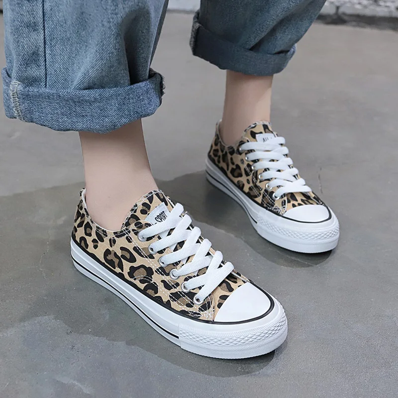 2019 Women Fashion Trainer Star Sneakers Female Platform Comfortable Breathable Flats Lady Creeper krasovki Leisure Shoes
2019 Women Fashion Trainer Star Sneakers Female Platform Comfortable Breathable Flats Lady Creeper krasovki Leisure Shoes