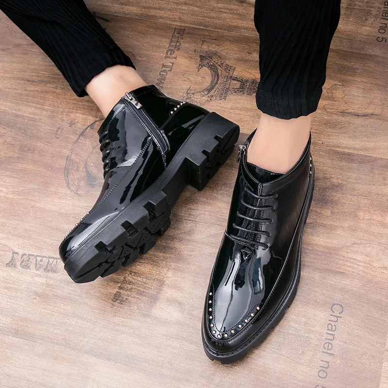 CNFIIA Men Shoes Moccasins Designer Shoes Male Black High Top Patent Leather Shoes 2018 Autumn New Designer Fashion Luxury Brand
CNFIIA Men Shoes Moccasins Designer Shoes Male Black High Top Patent Leather Shoes 2018 Autumn New Designer Fashion Luxury Brand