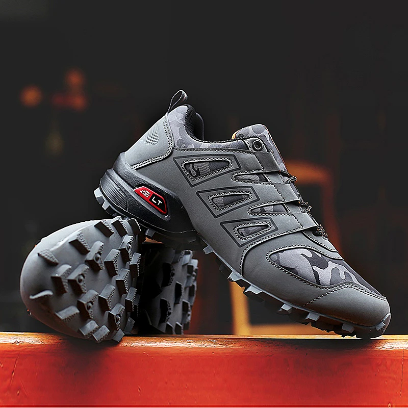 New sports low-top sneakers casual outdoor hiking shoes of large size rock climbing trekking shoes men slip resistant sneakers
New sports low-top sneakers casual outdoor hiking shoes of large size rock climbing trekking shoes men slip resistant sneakers