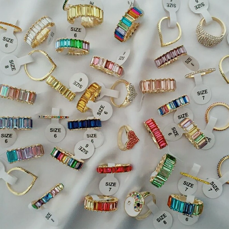 AOTEMAN Top Quality Mix Rainbow Color Cubic Zircon Band Finger Ring for Women Baguetee CZ Crystal Fashion Moda Ring Jewelry 2019
AOTEMAN Top Quality Mix Rainbow Color Cubic Zircon Band Finger Ring for Women Baguetee CZ Crystal Fashion Moda Ring Jewelry 2019